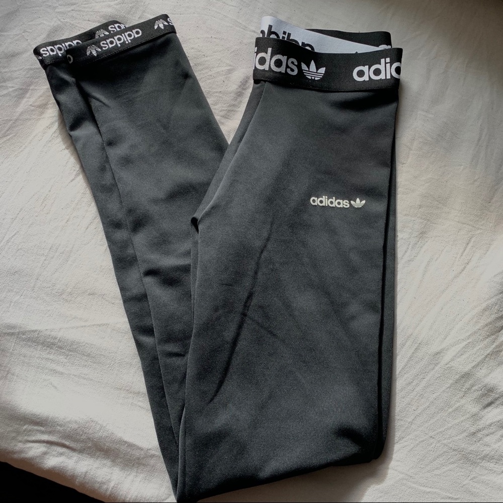 Adidas originals logo leggings XS/S